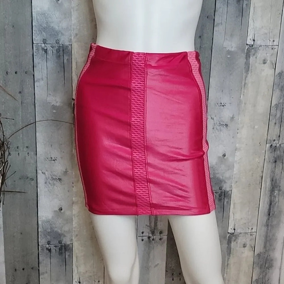 Koral Lustrous Hot Pink Mini Skirt - Picture 2 of 9